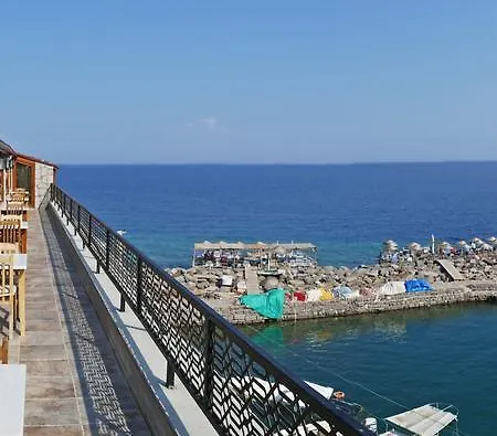 Assos Hotel 3* Behram