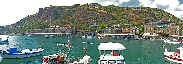 Assos Hotel Hotel 3*