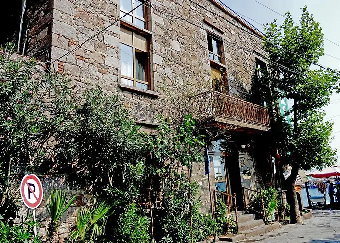 Assos Hotel Hotel 3*