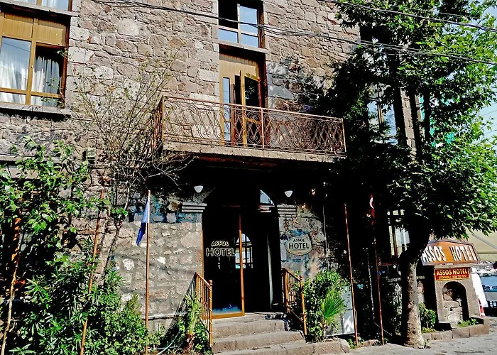 Assos Hotel Hotel 3*